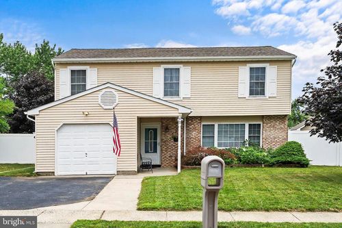 13 Boulder Dr, Barnegat, NJ, 08005-2050 | Card Image