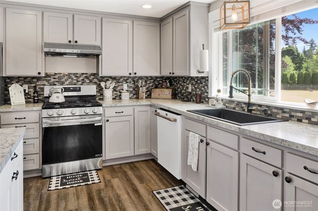 8984 Delta Line Rd, House other with 5 bedrooms, 3 bathrooms and 12 parking in Custer WA | Image 5