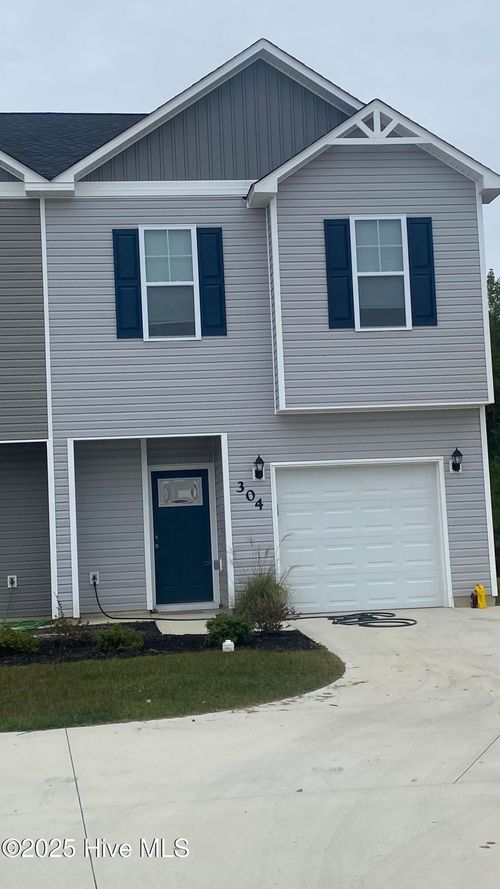 304 Otis Cv, Jacksonville, NC, 28546-0166 | Card Image