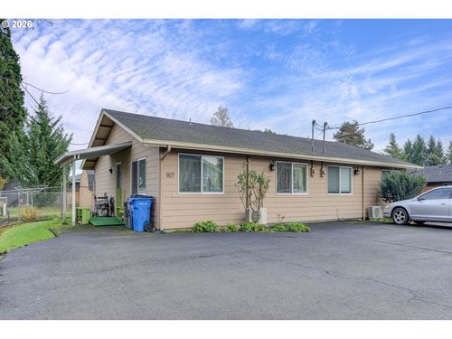 907 Ne 1st Ave, Battle Ground, WA, 98604-8163 | Card Image