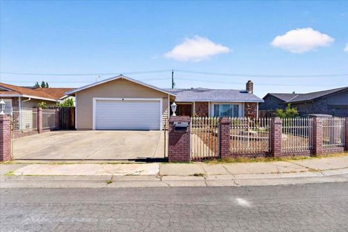 8277 Southfields Cir, Sacramento, CA, 95828-4922 | Card Image