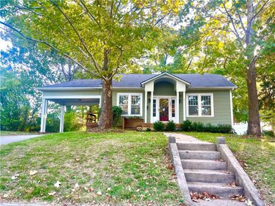 824 N Washington Street, House other with 3 bedrooms, 2 bathrooms and null parking in Nevada MO | Image 1