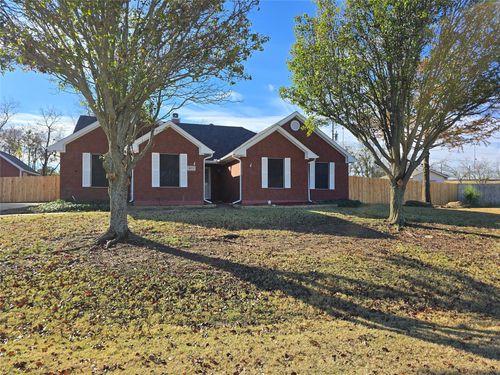 601 Preston Gln, Gunter, TX, 75058-9523 | Card Image