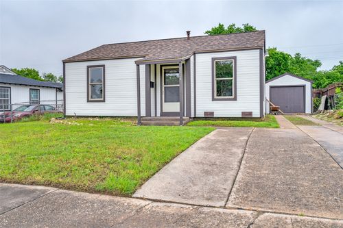 2524 Malvern Trl, Fort Worth, TX, 76105-5212 | Card Image