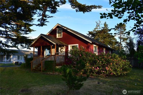 203 W Ocean Ave, Westport, WA, 98595-9731 | Card Image