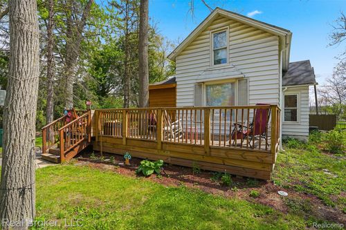 36553 Romulus Ave, Romulus, MI, 48174-3975 | Card Image
