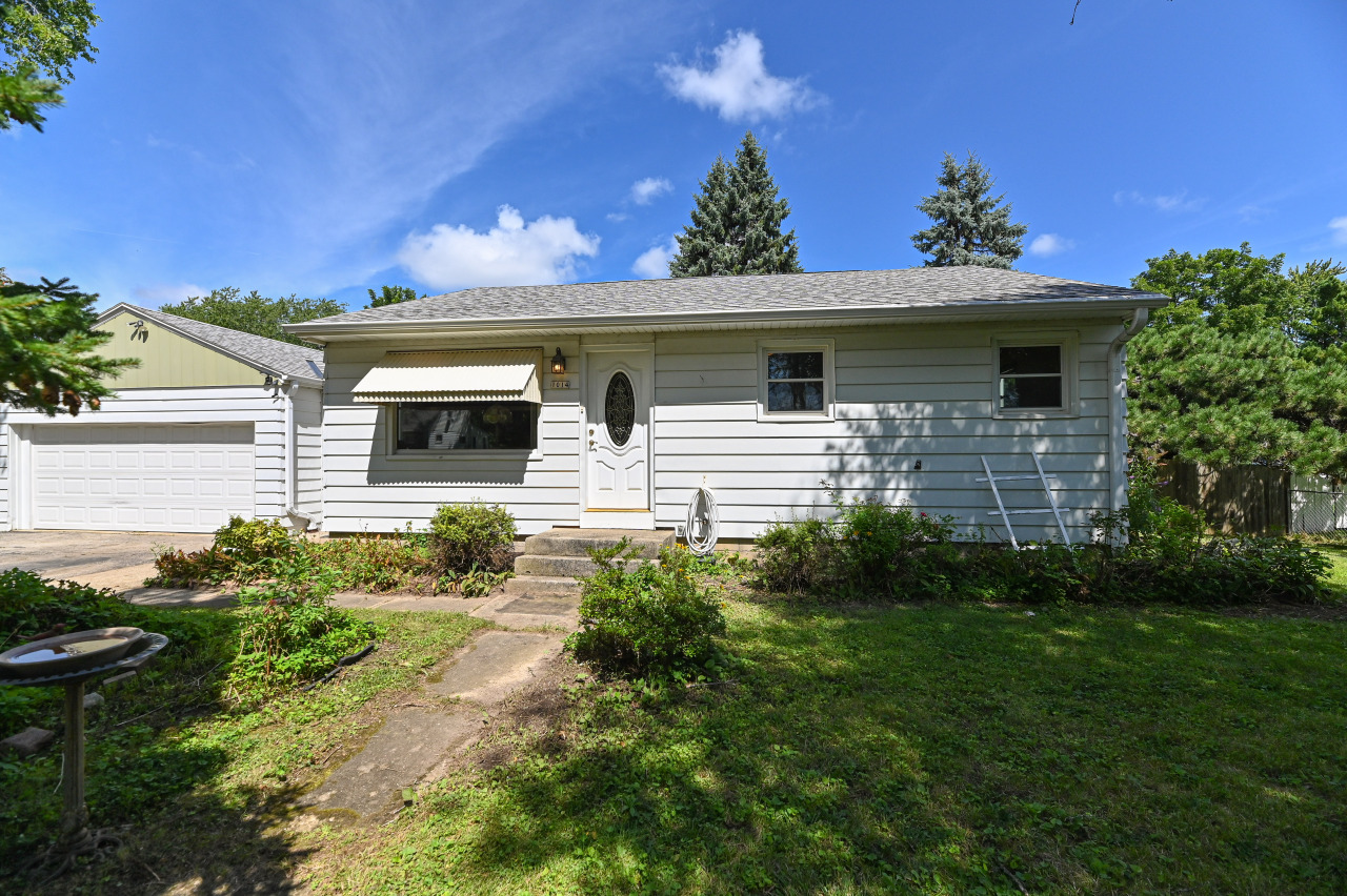 Mackinac Ave, Oak Creek, WI 53154