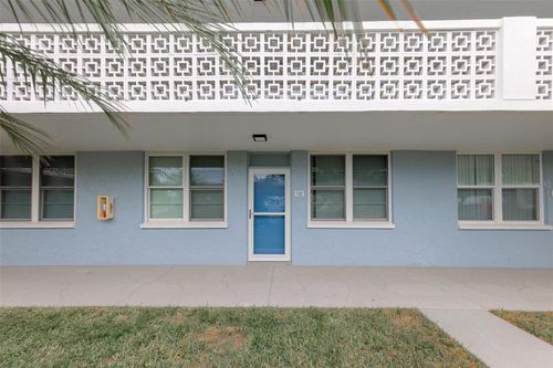 132-4715 Bay St Ne, ST PETERSBURG, FL, 33703-6410 | Card Image