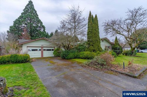820 Ivy Way Ne, Keizer, OR, 97303-4634 | Card Image