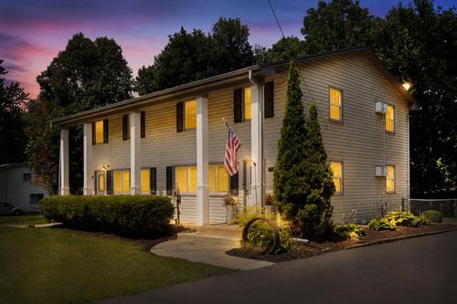25640 Wild Rose Ln, Shorewood, MN, 55331-7927 | Card Image