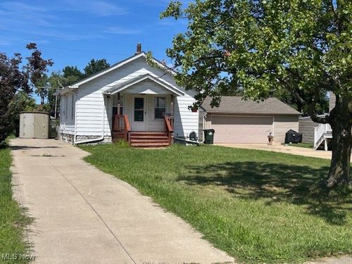 3314 Commonwealth Dr, Parma, OH, 44134-3444 | Card Image