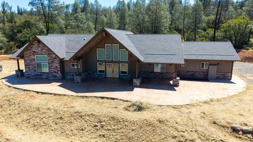 70 Beryl Ln, Weaverville, CA, 96093-8009 | Card Image