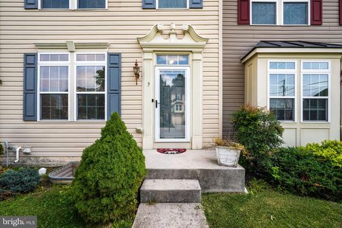 7 Forest View Ter, HANOVER, PA, 17331-7463 | Card Image
