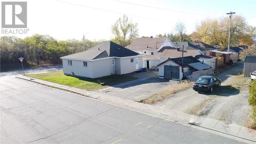 10 Lakeshore Dr, Falconbridge, ON, P0M1S0 | Card Image