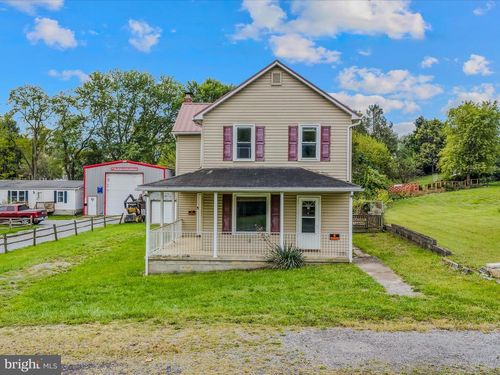 5337 Central Ave, GREAT CACAPON, WV, 25422-3548 | Card Image
