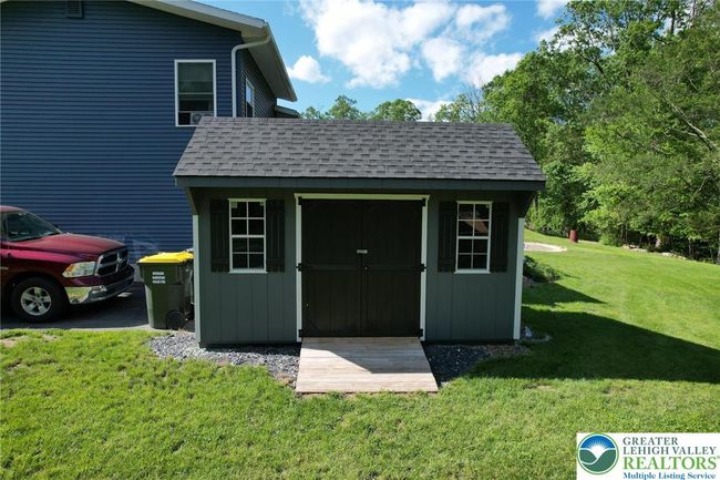 8539 Rextown Rd, House other with 4 bedrooms, 4 bathrooms and null parking in Slatington PA | Image 14