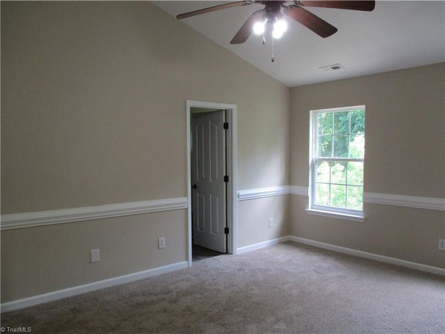917 Avalon Acres Ln, House other with 3 bedrooms, 3 bathrooms and null parking in High Point NC | Image 12