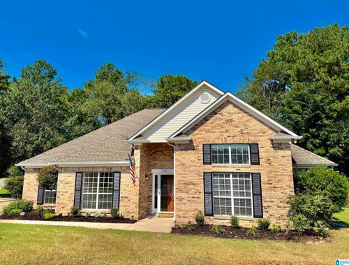 145 Berkshire Manor Cir, ALABASTER, AL, 35007-3177 | Card Image