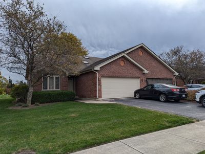 22025 Jordan Lane, Townhouse with 2 bedrooms, 3 bathrooms and 2 parking in Richton Park IL | Image 1