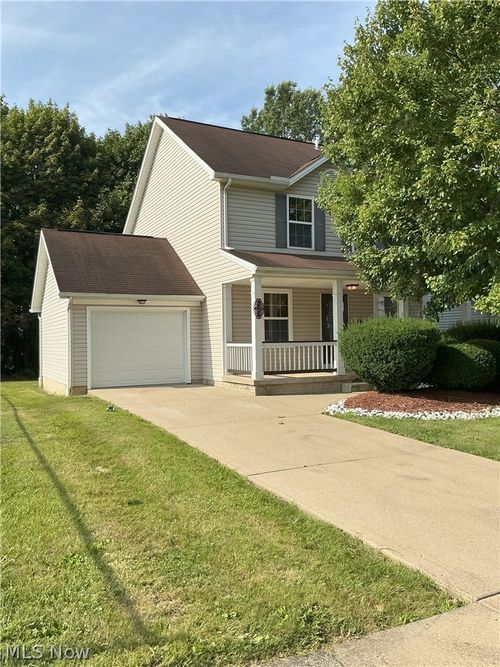 523 Broadway St, Youngstown, OH, 44510-1410 | Card Image