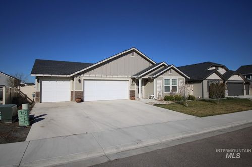 3547 S Trail Ridge Ave, Nampa, ID, 83686-6824 | Card Image
