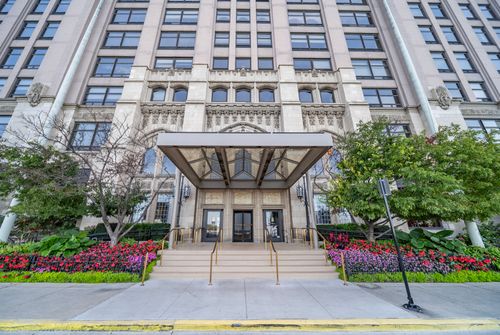 apt-604-680 N Lake Shore Dr, Chicago, IL, 60611-4474 | Card Image