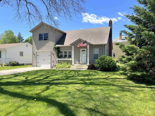 215 East St, Decorah, IA, 52101-1308 | Card Image