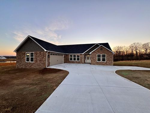 62 Whitson Ln, Crossville, TN, 38572-5402 | Card Image