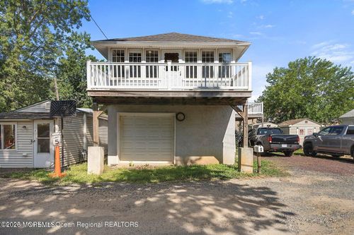 4-9 Gravelly Point Rd, Highlands, NJ, 07732-1416 | Card Image