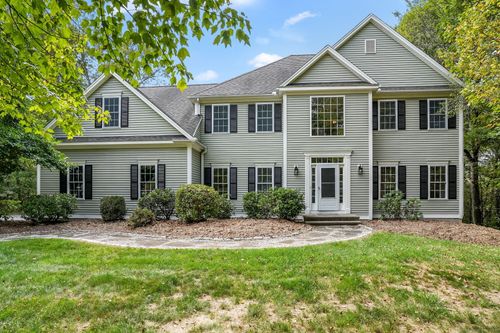 24 Pine Tree Hill Rd, Newtown, CT, 06470-2606 | Card Image