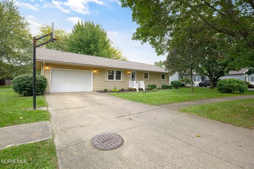 636 Normandie Blvd, Bowling Green, OH, 43402-1546 | Card Image