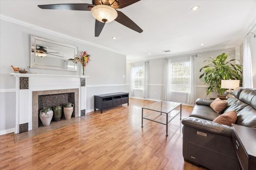 5211 Mulford St, Houston, TX, 77023-3240 | Card Image