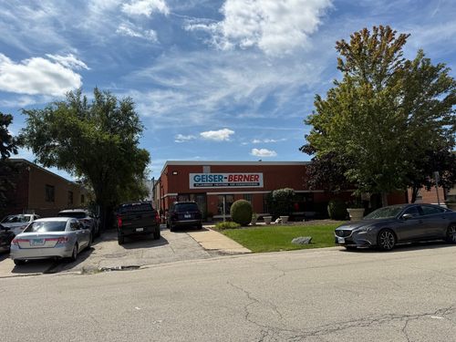 104 Gateway Rd, Bensenville, IL, 60106-1951 | Card Image