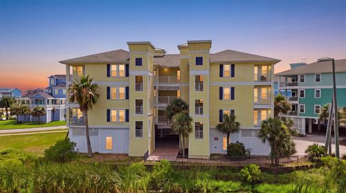 202-4111 Pointe West Dr, Galveston, TX, 77554-3055 | Card Image