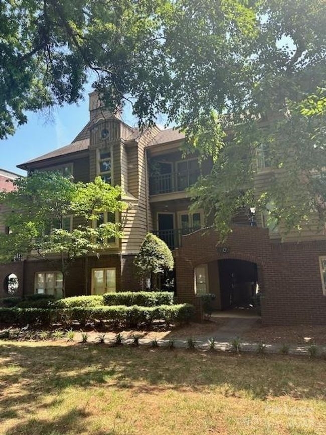 1109 E Morehead St, Condo with 2 bedrooms, 2 bathrooms and null parking in Charlotte NC | Image 22