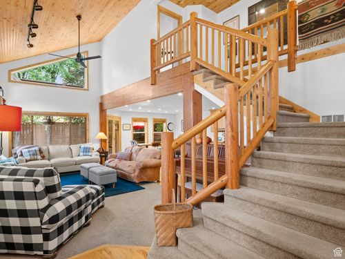 6945 S Canyon Pines Cir, Cottonwood Heights, UT, 84121-6903 | Card Image