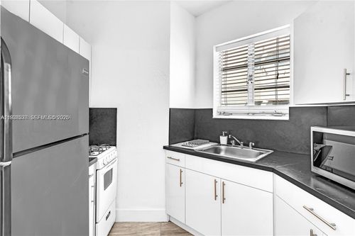 14-3920 Garden Ave, Miami Beach, FL, 33140-3834 | Card Image