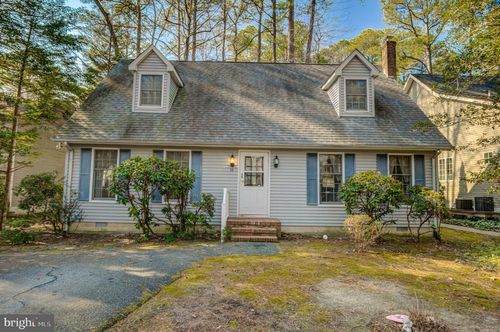 16 Canal Rd, OCEAN PINES, MD, 21811-1601 | Card Image