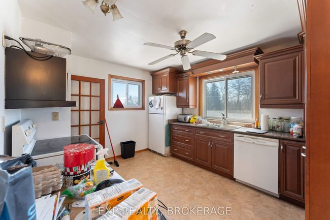 3454 Round Lake Road, House other with 3 bedrooms, 1 bathrooms and 8 parking in South Frontenac ON | Image 13