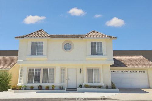 15313 Rancho Verde Dr, Paramount, CA, 90723-4580 | Card Image