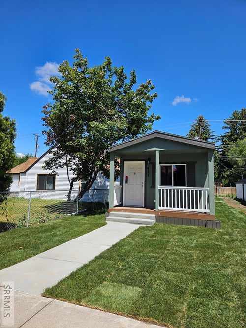 411 8th St, Idaho Falls, ID, 83401-4804 | Card Image