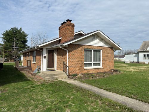 42 S Ross St, Columbus, IN, 47201-7222 | Card Image