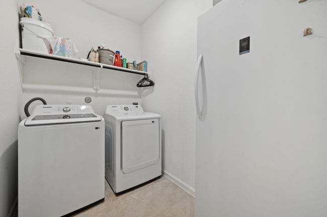 228 Little Spring Ct, House other with 5 bedrooms, 3 bathrooms and 2 parking in Anahuac TX | Image 24
