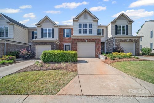 2452 Royal York Ave, Charlotte, NC, 28210-3022 | Card Image