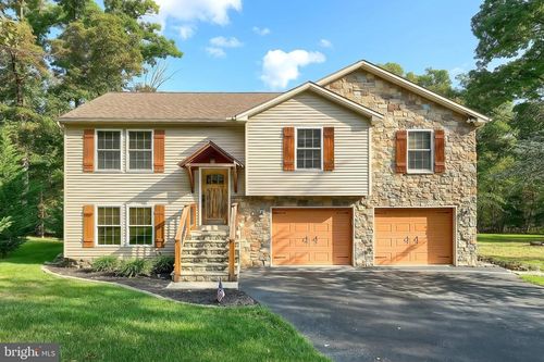 23 Harrison Dr, EAST BERLIN, PA, 17316-9213 | Card Image