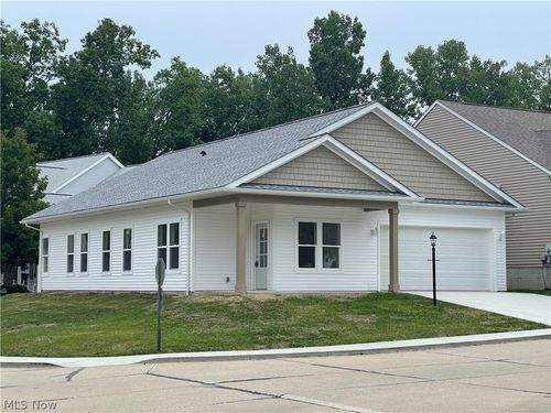 4547 Aylesworth Dr, Brunswick, OH, 44212-6827 | Card Image