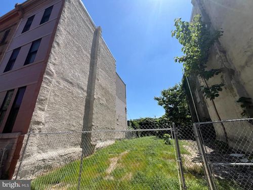 3028 W Diamond St, Philadelphia, PA, 19121-1183 | Card Image