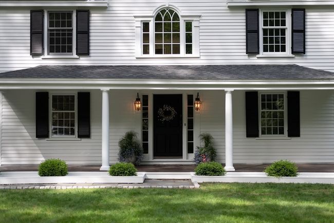 338 Highland St, House other with 4 bedrooms, 4 bathrooms and 6 parking in Weston MA | Image 4