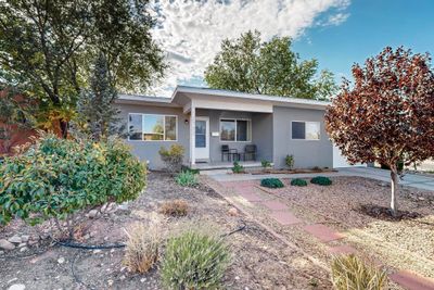 2732 Alamosa, House other with 3 bedrooms, 1 bathrooms and 2 parking in Santa Fe NM | Image 2