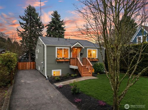 7536 13th Ave Nw, Seattle, WA, 98117-5307 | Card Image